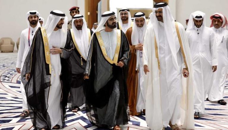 الشيخ محمد بن راشد لدى وصوله الدوحة
