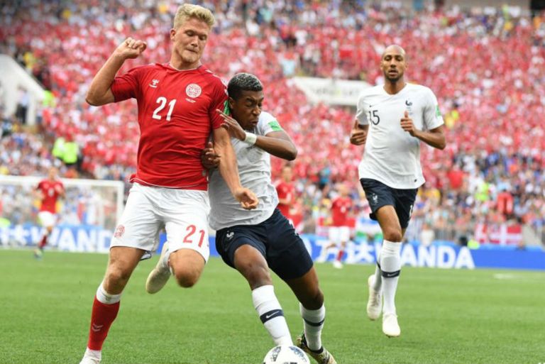 فرنسا والدنمارك - أرشفية