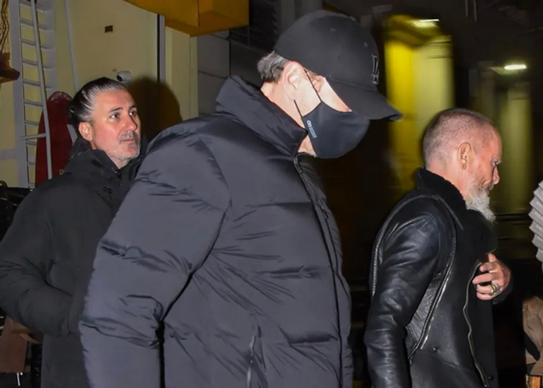 جيجي حديد وليوناردو دي كابريو