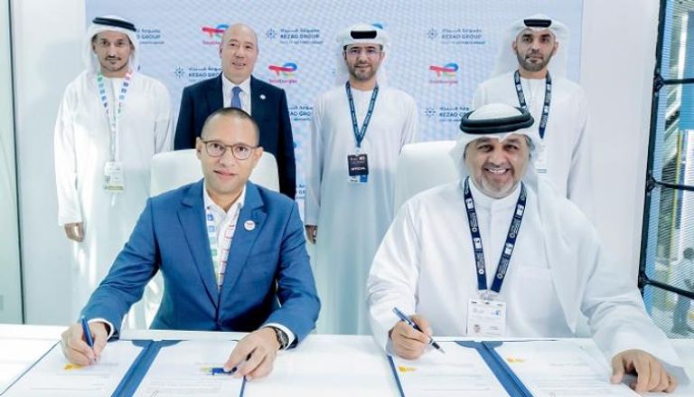 توقيع اتفاقية تعاون بين مجموعة موانئ أبوظبي وتوتال للطاقات