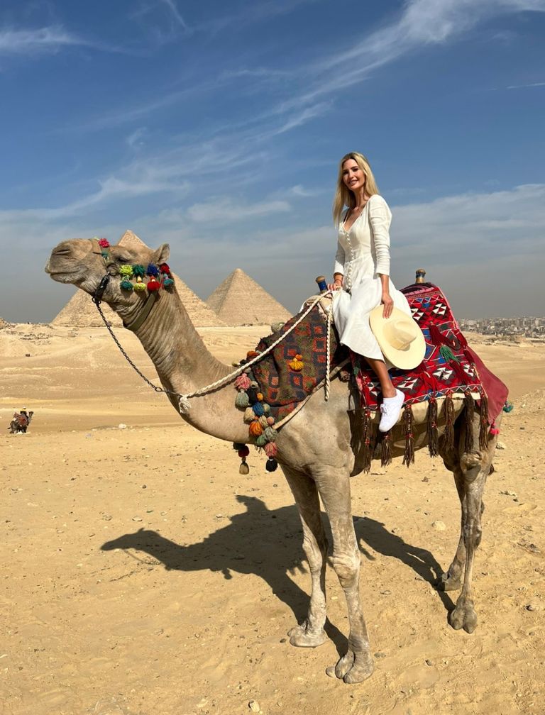 إيفانكا ترامب تستمتع بجمال الحضارة المصرية