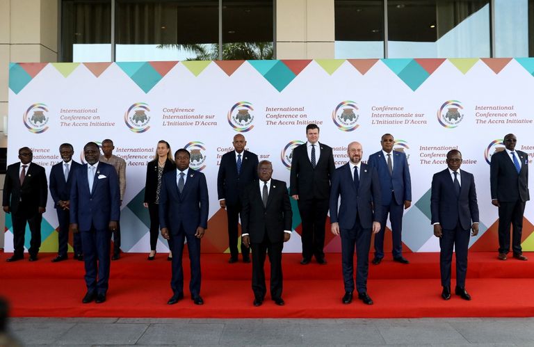 عدد من القادة الأفارقة خلال لقاء أكرا لإطلاق مبادرة ضد الإرهاب