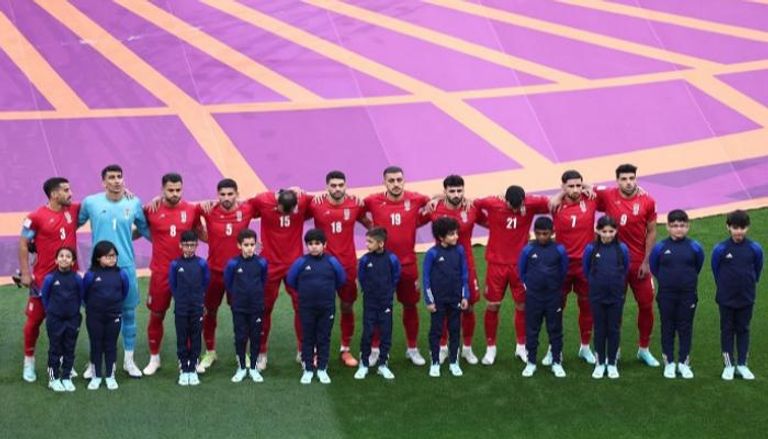 لاعبو المنتخب الإيراني رفضوا ترديد النشيد الوطني