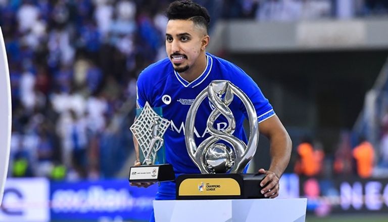 سالم الدوسري سالم الدوسري نجم المنتخب السعودي