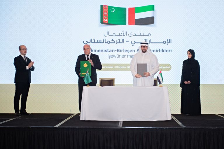 "مصدر" توقع اتفاقية مع"تركمان انيرجو" لتطوير محطة طاقة شمسية 