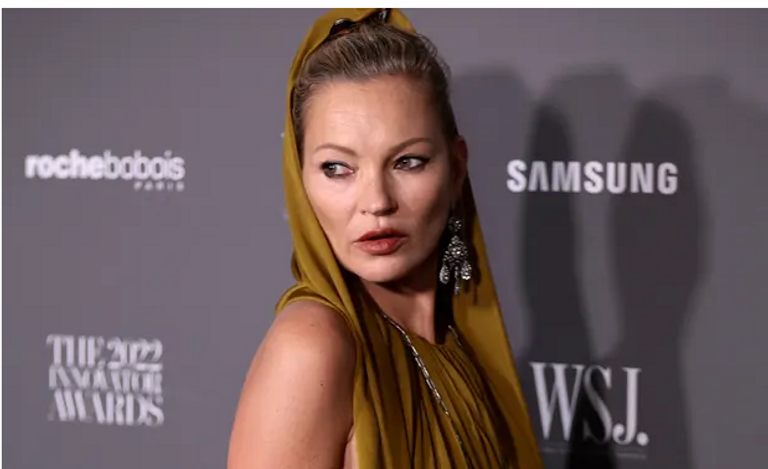 عارضة الأزياء كيت موس