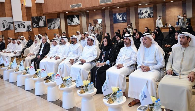 جانب من المؤتمر الصحفي لهيئة الهلال الأحمر الإماراتي
