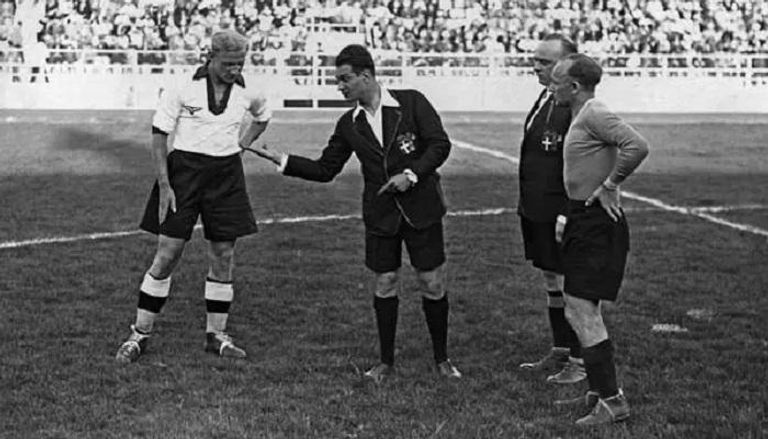 من مباراة ألمانيا والنمسا في كأس العالم 1934