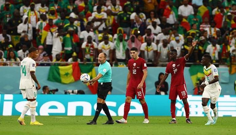 قطر ضد السنغال 