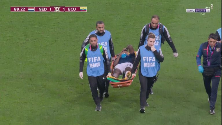 فالنسيا من مباراة الإكوادور وهولندا