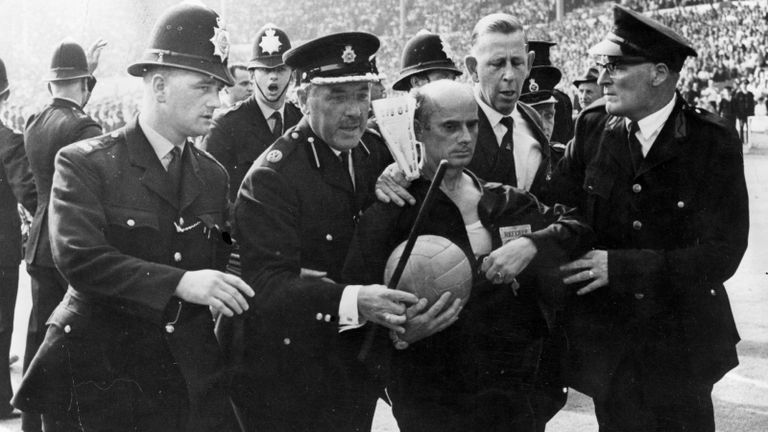 إنجلترا والأرجنتين في 1966