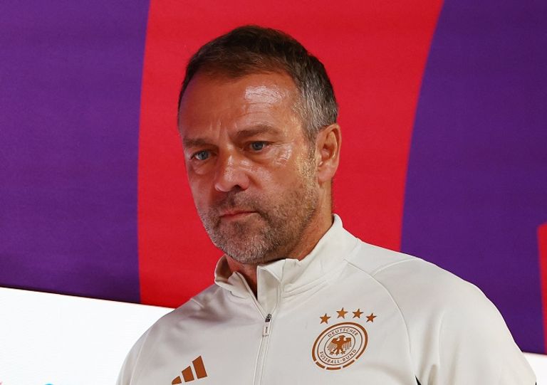 لويس إنريكي مدرب إسبانيا