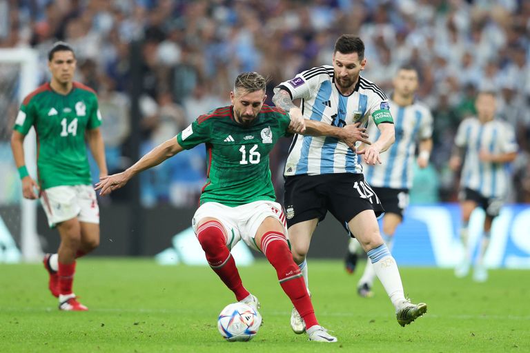 مباراة الأرجنتين والمكسيك احتفال ليونيل ميسي بهدفه أمام المكسيك