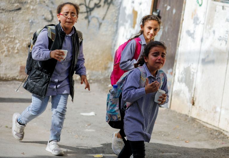 فلسطينيون وإسرائيليون - أرشيفية