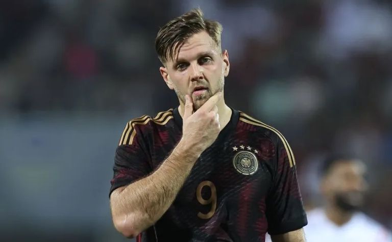 فولكروج فولكروج ضد إسبانيا