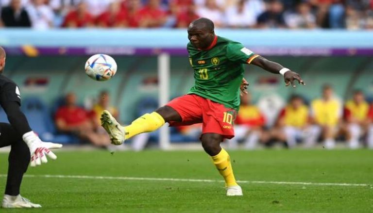 فينسنت أبوبكر مهاجم منتخب الكاميرون ضد صربيا