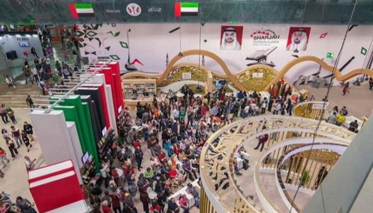 المكسيك ترفع علم الإمارات احتفاء بالشارقة