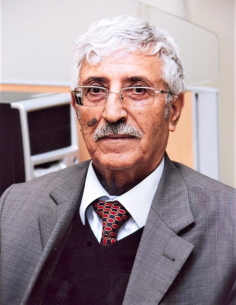الشاعر والأديب اليمني عبدالعزيز المقالح