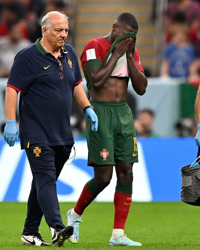 نونو مينديز نونو مينديز لاعب البرتغال