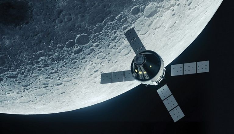كبسولة أوريون في طريقها إلى القمر