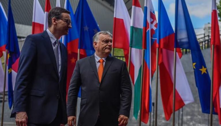 رئيسي وزراء المجر وبولندا