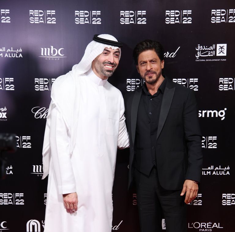 النجم العالمي شاروخان