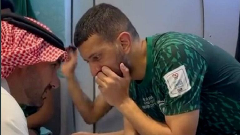 وزير الشباب والرياضة السعودي يدعم عبدالإله المالكي  وزير الشباب والرياضة السعودي يدعم عبدالإله المالكي