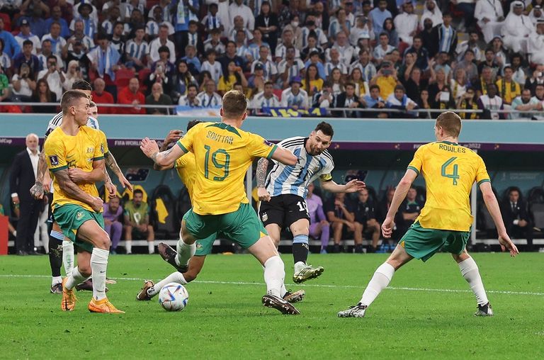 ميسي ليونيل ميسي قائد منتخب الأرجنتين