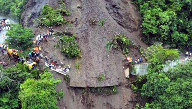 انهيار أرضي في كولومبيا