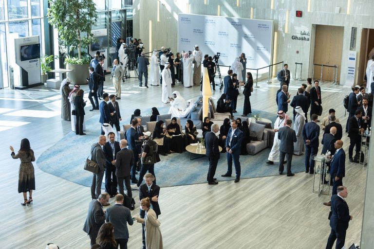 حوار أبوظبي للفضاء