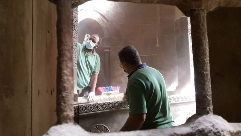 الأثري حسام عبدالعظيم