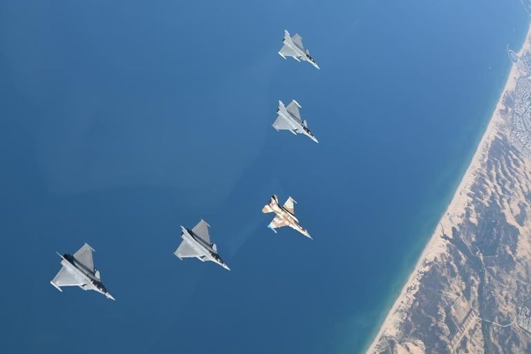 جانب من المناورة بين سلاحي الجو الإسرائيلي والفرنسي