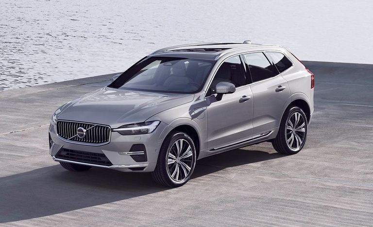 Volvo XC60 T8 Recharge Honda CR-V Hybrid