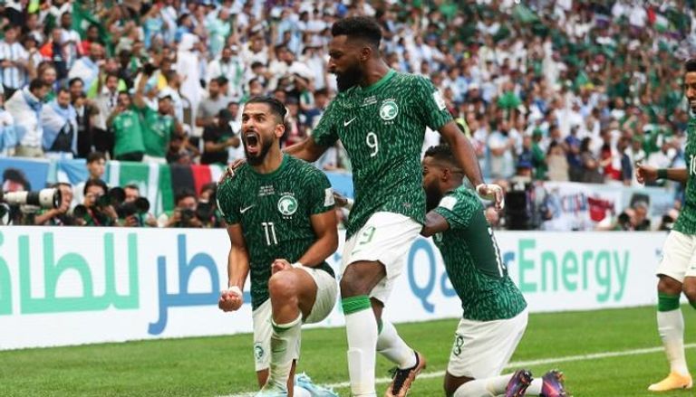 فوز السعودية على الأرجنتين ليونيل ميسي قائد منتخب الأرجنتين ضد المنتخب السعودي