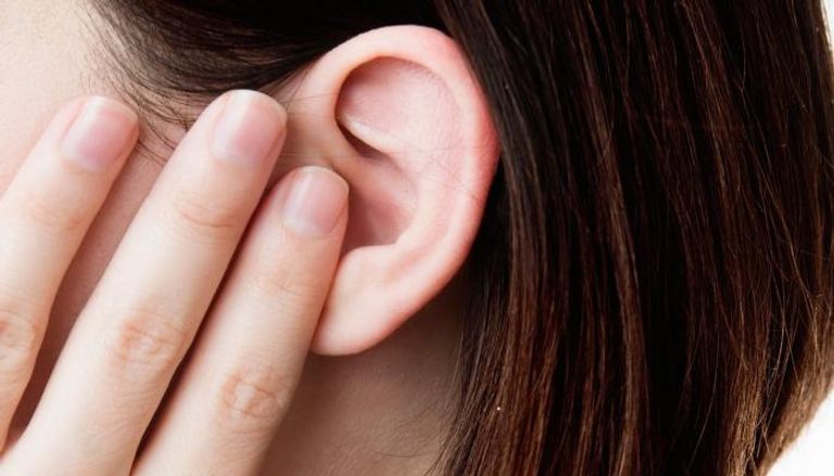 أعراض انسداد الأذن