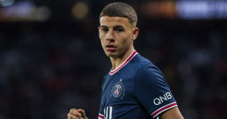 إسماعيل الغربي منتخب تونس ضد فرنسا في كأس العالم 2022