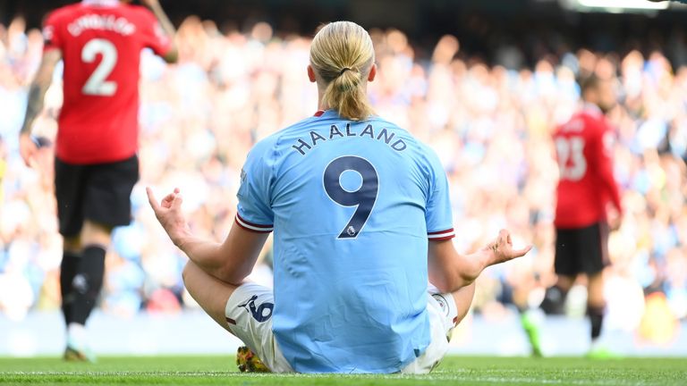 إيرلينج هالاند لاعب مانشستر سيتي