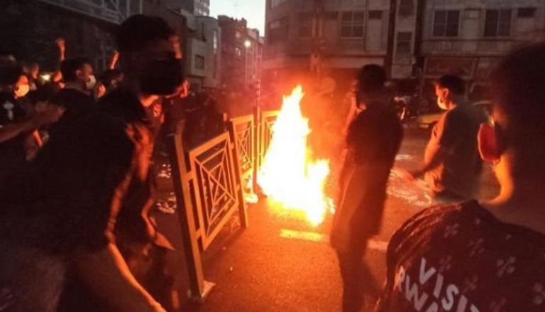 احتجاجات عارمة في طهران منذ مقتل مهسا أميني وزير الخارجية البريطاني جيمس كليفرلي
