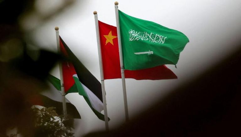 علما السعودية والصين يزينان شوارع الرياض