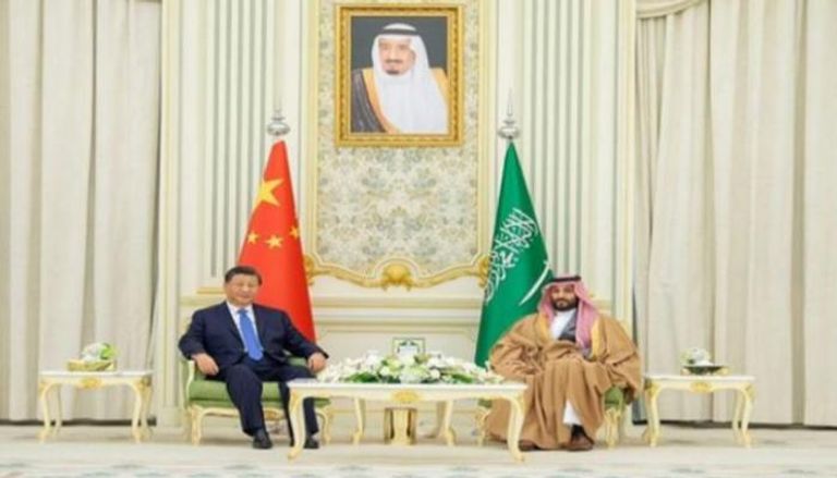 جانب من مباحثات ولي العهد السعودي ورئيس الصين