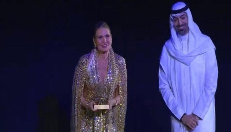الفنانة المصرية يسرا