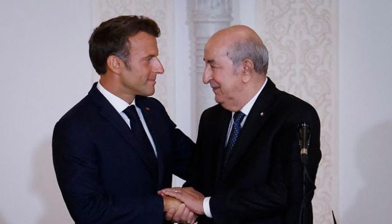 الرئيسان الجزائري عبد المجيد تبون والفرنسي إيمانويل ماكرون