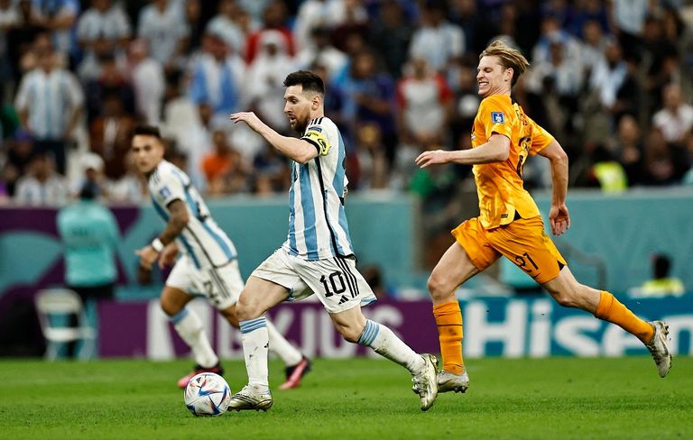 فرانكي دي يونج وليونيل ميسي