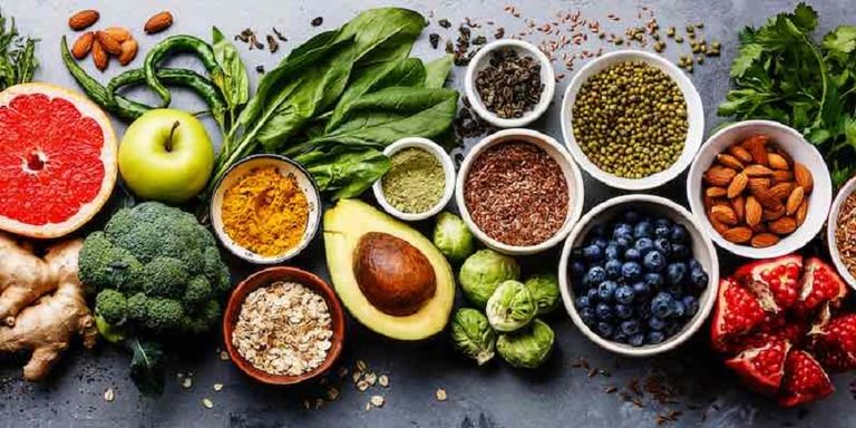 سيدة تعاني من مرض الفيبروميالجيا - أرشيفية