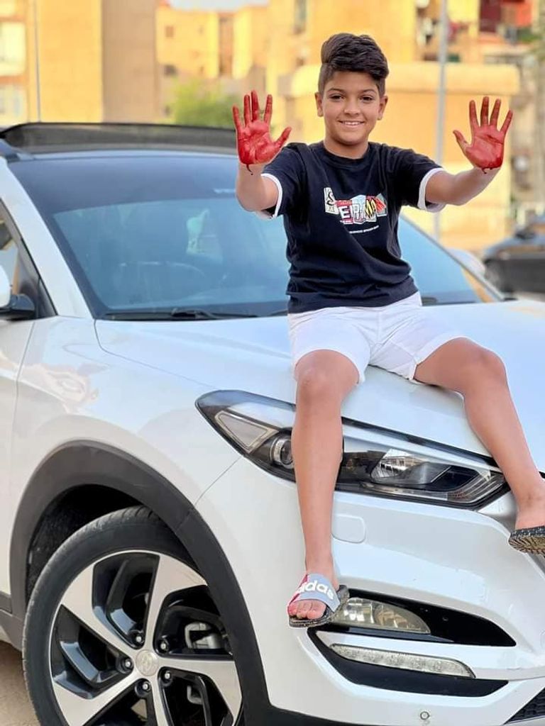 محمد أسامة صاحب أغنية 