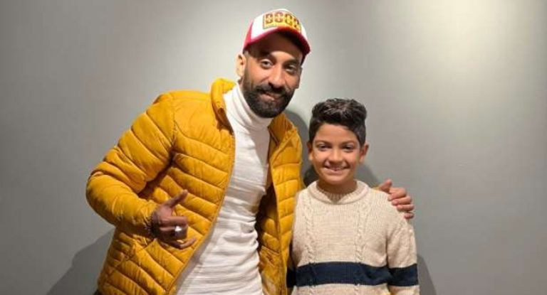 محمد أسامة صاحب أغنية 