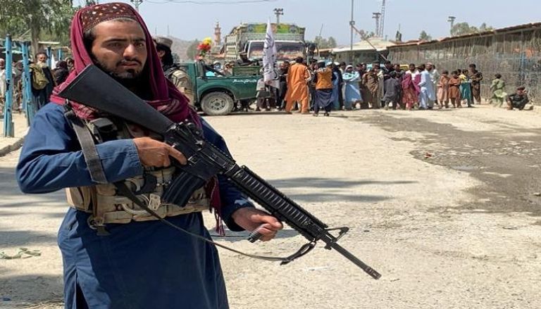 أحد عناصر قوات الأمن التابعة لحركة طالبان - أرشيفية