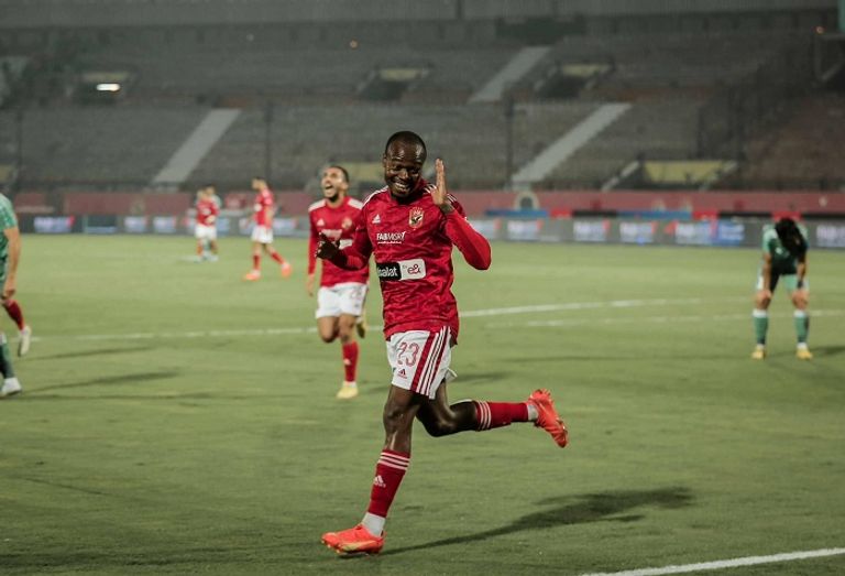 بيرسي تاو نجم الأهلي المصري