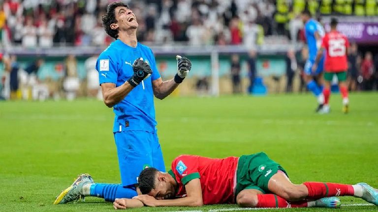 ياسين بونو حارس منتخب المغرب في كأس العالم 2022 ياسين بونو حارس منتخب المغرب في كأس العالم 2022