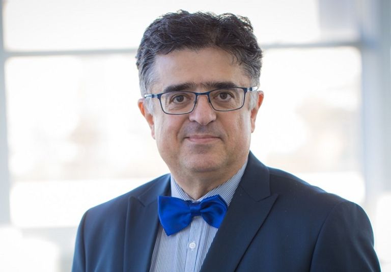 العملة الإيرانية تنهار بشكل غير مسبوق وسط توقعات بمواصلة السقوط